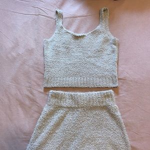 SKIMS Cozy Set - Knit Shorts and Tanks S/M